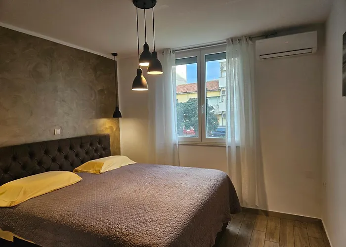 Deluxe Near The Bridge Apartamento