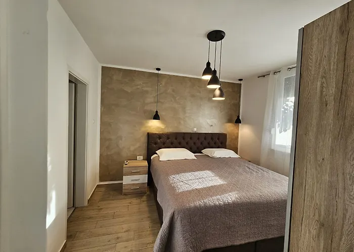 Deluxe Near The Bridge Apartamento