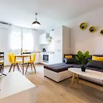 Deluxe Near The Bridge Apartman