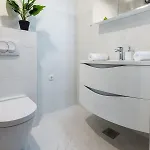 Deluxe Near The Bridge Apartman Zára