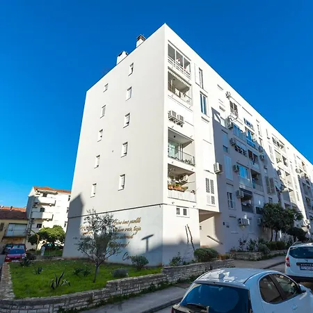 דירה Deluxe Near The Bridge *