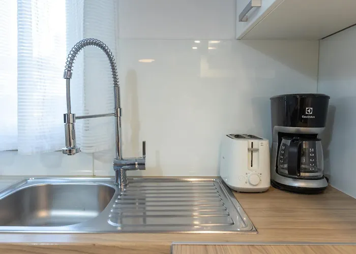 Deluxe Near The Bridge דירה