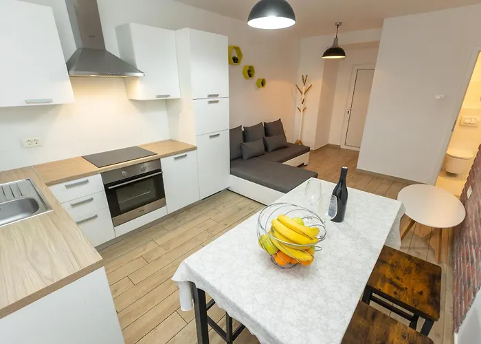 Deluxe Near The Bridge דירה *