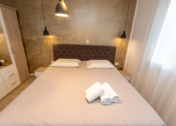 Deluxe Near The Bridge דירה זאדאר