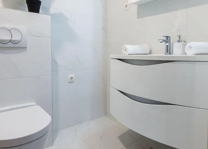 Deluxe Near The Bridge זאדאר