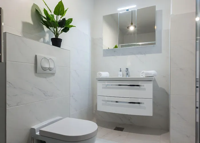 Deluxe Near The Bridge זאדאר